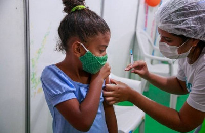 Confederação revela que 1.308 municípios enfrentam resistência à vacina